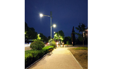 華體這兩款智慧路燈亮相青島，為2018上合組織峰會(huì)獻(xiàn)禮