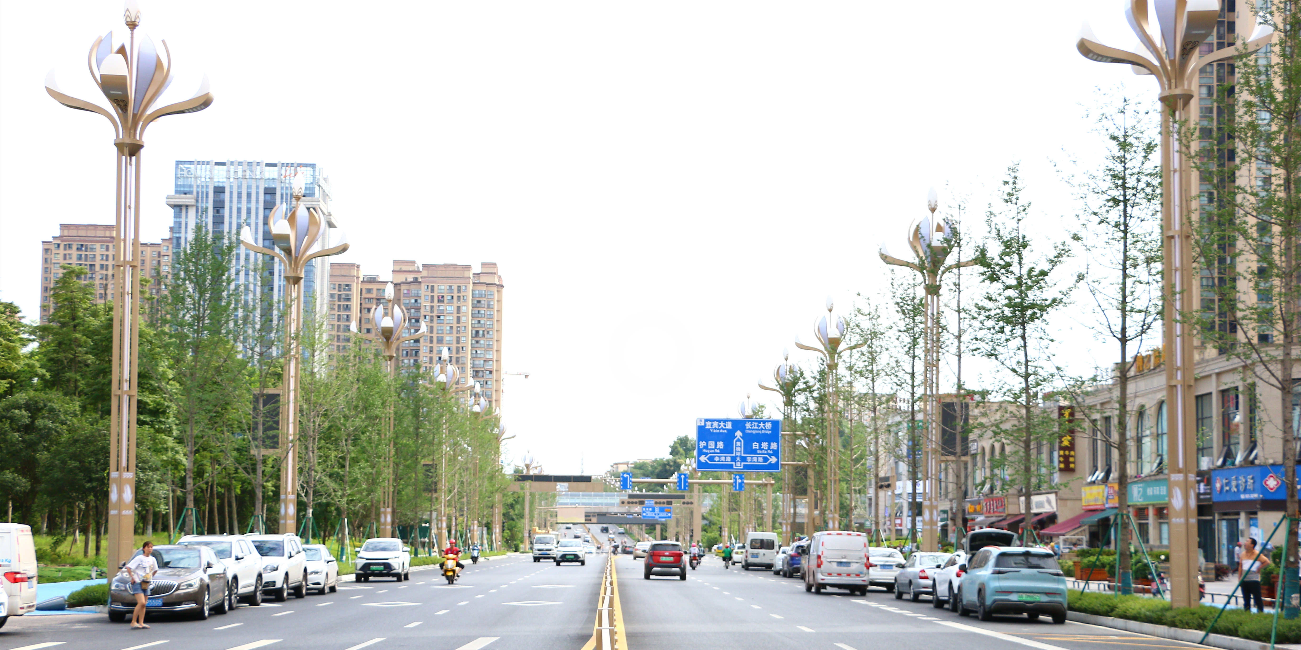 物聯(lián)網(wǎng)城市家具上新，“扮靚”宜賓黃桷坪大道
